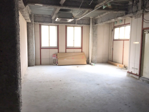 岩戸屋ビル原状回復工事施工前画像